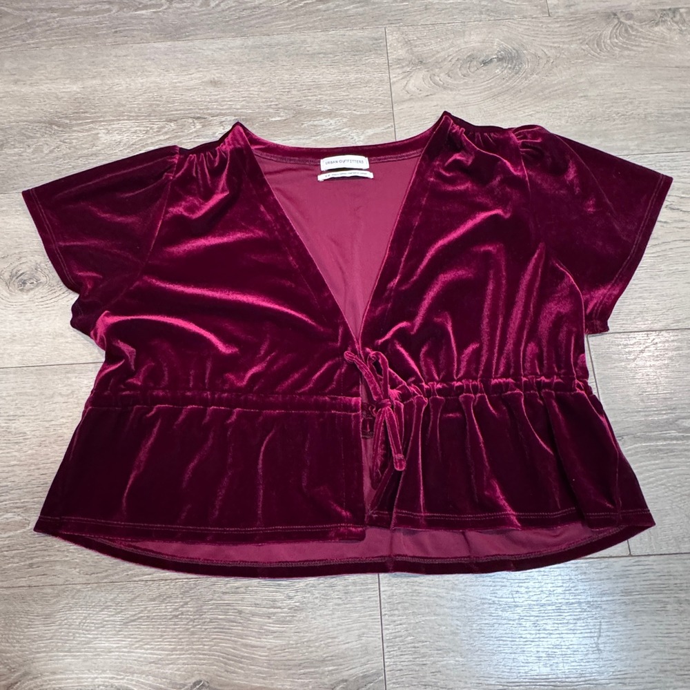 Urban Outfitters UO Goldie Crop Velvet Peplum Tie Front Wrap Top Small S